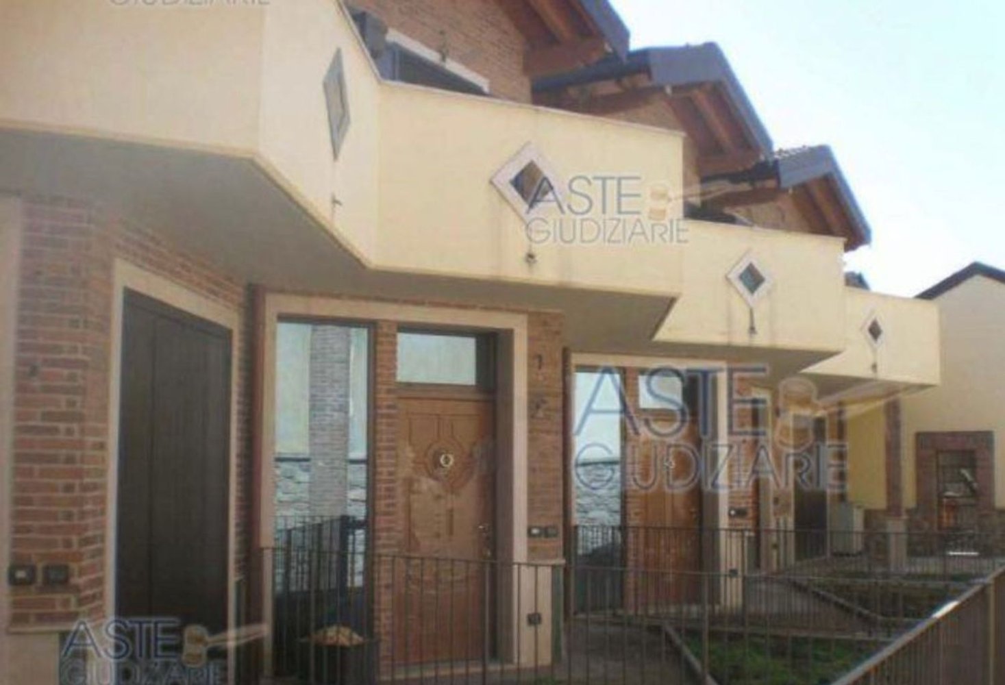 4-Zimmer Villa in Cinisello Balsamo, Italy, Nr. 160414