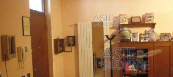 4-Zimmer Villa in Cinisello Balsamo, Italy, Nr. 160414 15