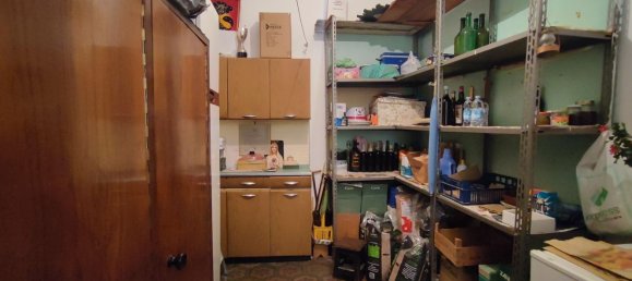 5 rooms Apartment in Genoa, Italy No. 36913 21