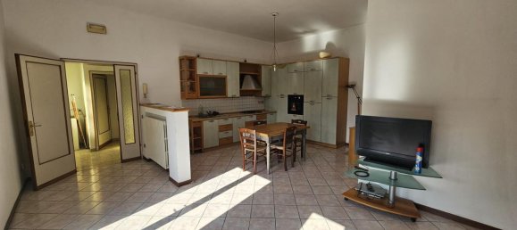 3 rooms Building in Padua, Italy No. 85276 2