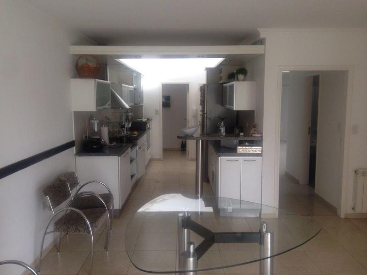 3 bedrooms House in Cordoba, Argentina No. 18024