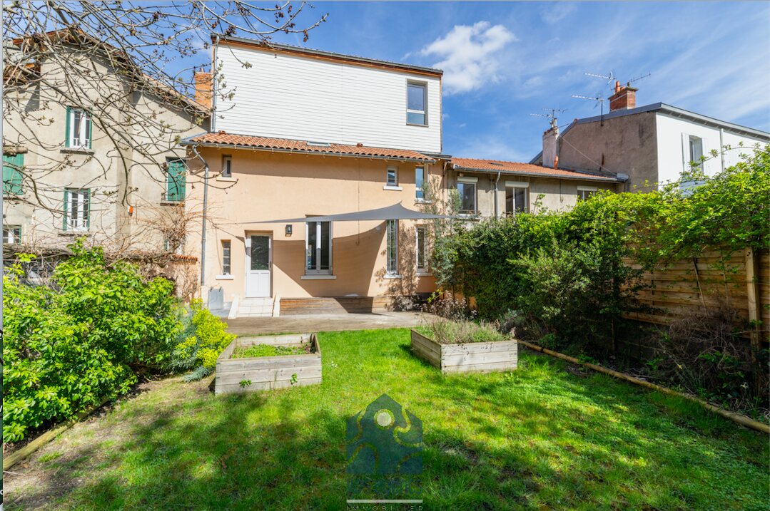 5 chambres Maison à Clermont-Ferrand, France No. 44709