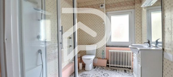 4 bedrooms House in Le Cateau-Cambresis, France No. 80407 8