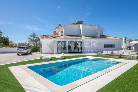Casa de 3 dormitorios en Guia, Portugal No. 313968