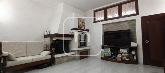 Дом с 5 комнатами в Рим, Италия № 12287 10