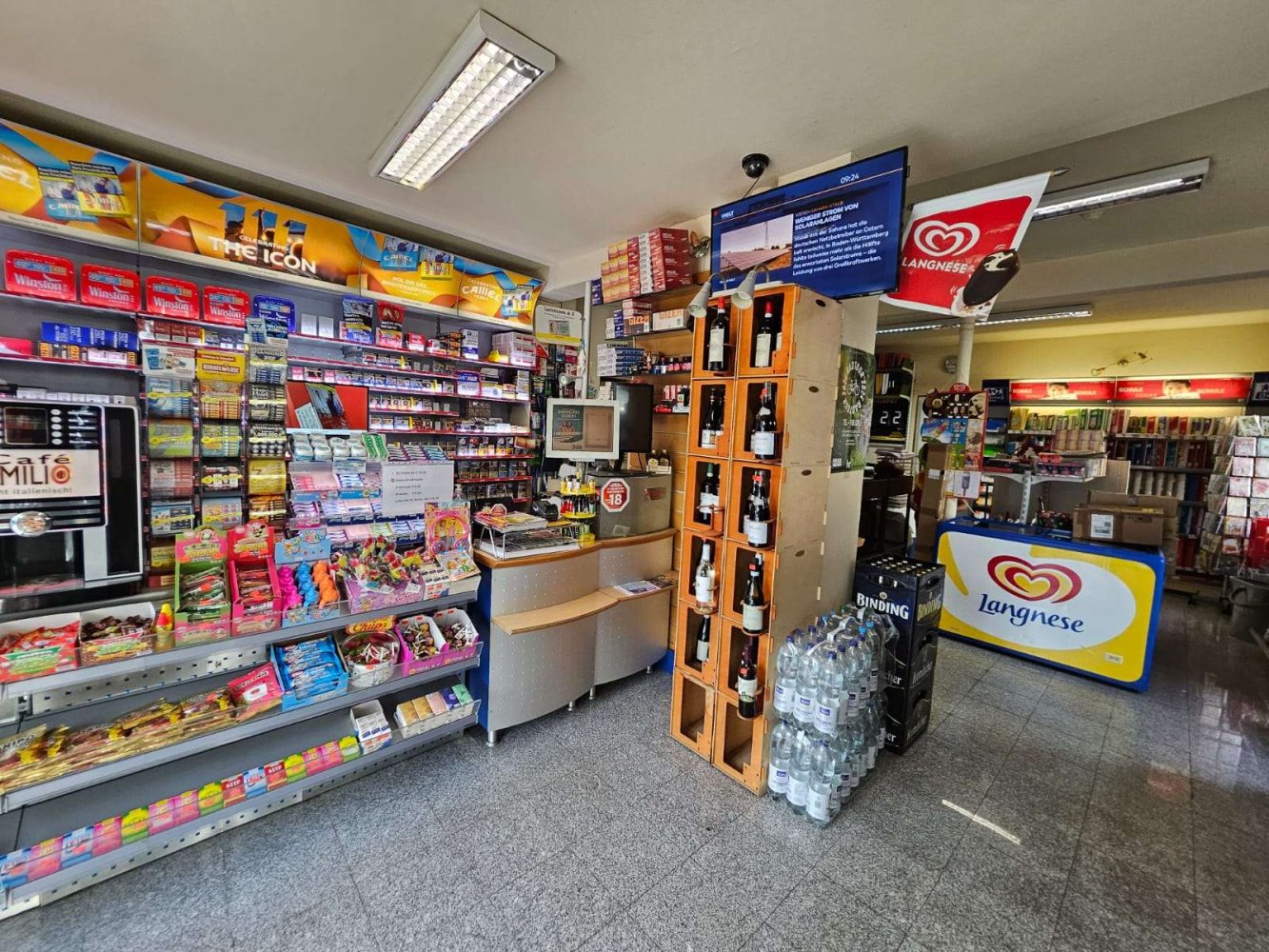 16 غرف نوم بناية في Frankfurt am Main, Germany رقم 16407