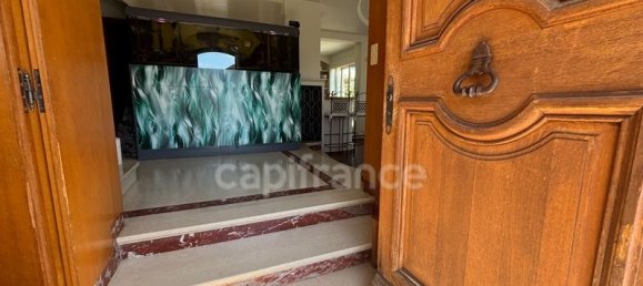 3 bedrooms Castles in Cagnes-sur-Mer, France No. 277190 3