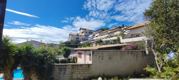 Apartamento de 3 habitaciónes en Montesilvano, Italy No. 41870 26