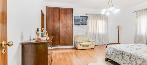 4 bedrooms House in Loures, Portugal No. 45955 18