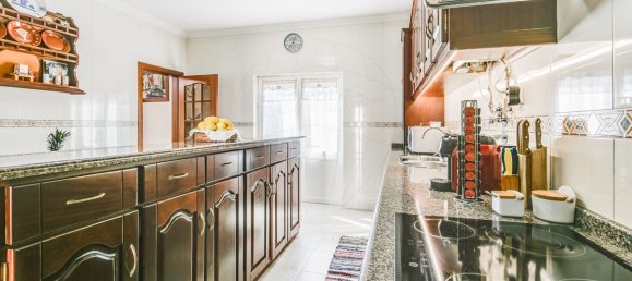 4 bedrooms House in Loures, Portugal No. 45955 7