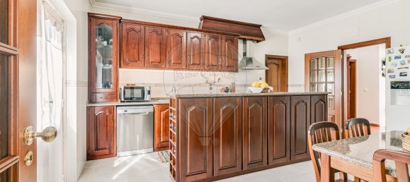 4 bedrooms House in Loures, Portugal No. 45955 5