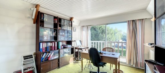 Casa de 5 dormitorios en Vaucresson, France No. 177087 12