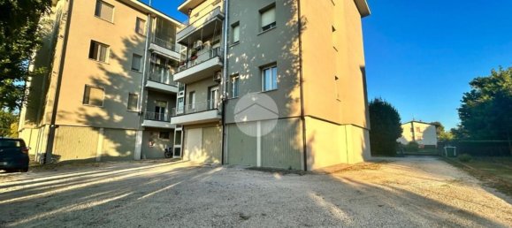 4 rooms Apartment in Cremona, Italy No. 262415 3