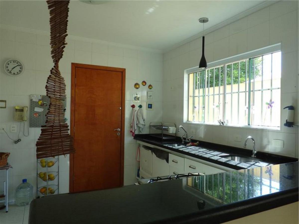 Casa de 3 dormitorios en Sao Paulo, Brazil No. 573041