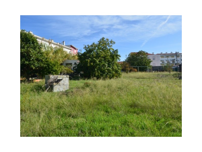 2000m² Land in Lisbon, Portugal No. 92499