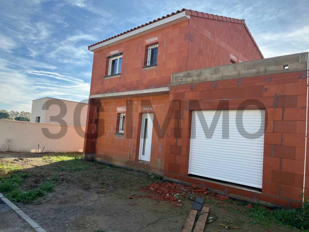 4 bedrooms Villa in Maraussan, France No. 207713