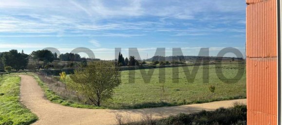 4 bedrooms Villa in Maraussan, France No. 207713 5