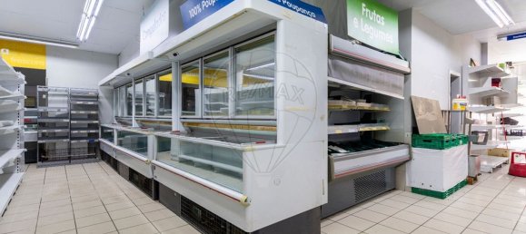 494m² Commercial property in Mafra, Portugal No. 74326 16