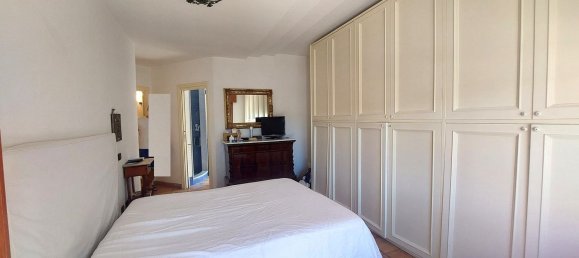 5 bedrooms Apartment in Torre del Greco, Italy No. 337827 13