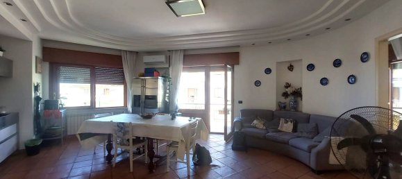 5 bedrooms Apartment in Torre del Greco, Italy No. 337827 5
