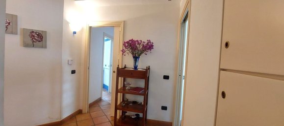 5 bedrooms Apartment in Torre del Greco, Italy No. 337827 10