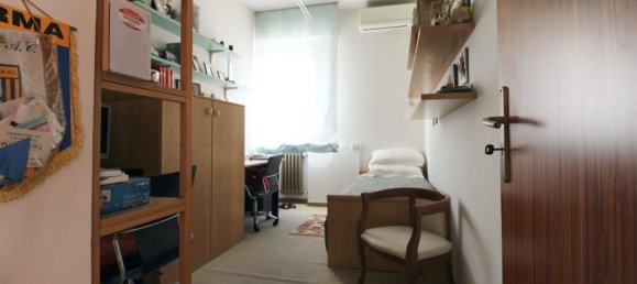 3-salle Appartement à Rimini, Italy No. 96928 15