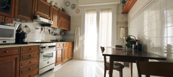 3-salle Appartement à Rimini, Italy No. 96928 7