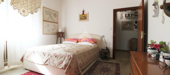 3-salle Appartement à Rimini, Italy No. 96928 14