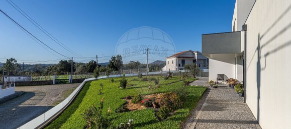 4 bedrooms House in Penafiel, Portugal No. 22731 34