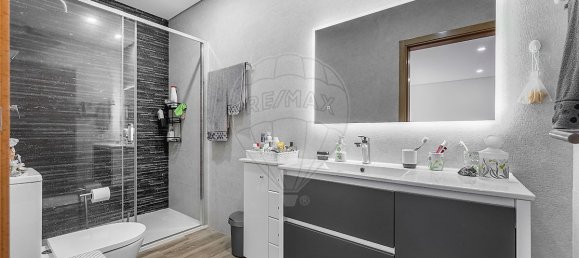 4 bedrooms House in Penafiel, Portugal No. 22731 3