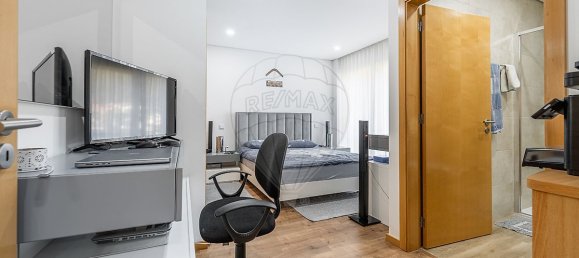 4 bedrooms House in Penafiel, Portugal No. 22731 7