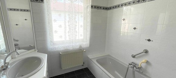 4 rooms House in Stockerau, Austria No. 151209 9