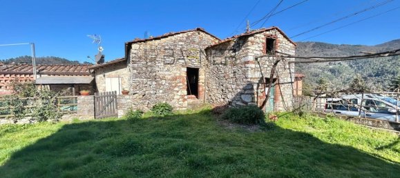 Casa de 3 habitaciónes en Camaiore, Italy No. 14358 14