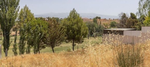 878m² Land in Las Gabias, Spain No. 180135 2