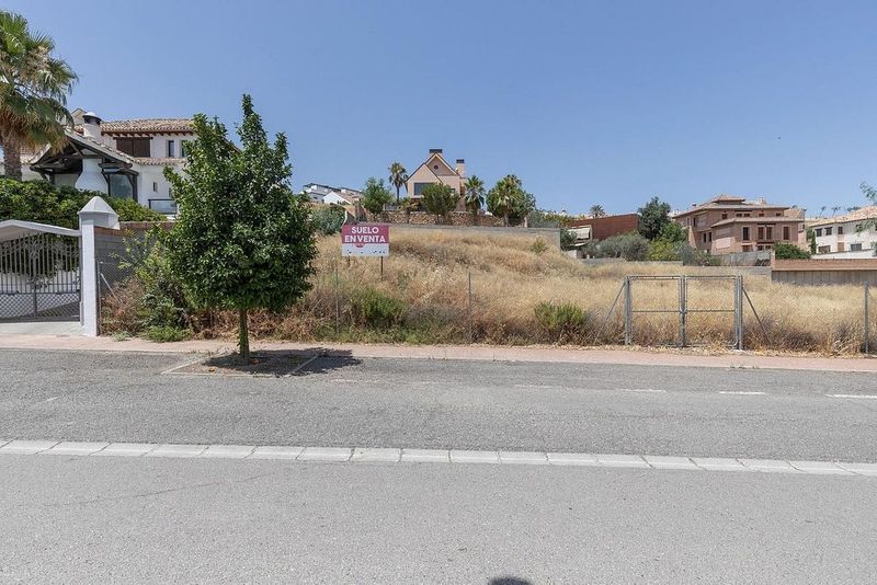 878m² Land in Las Gabias, Spain No. 180135