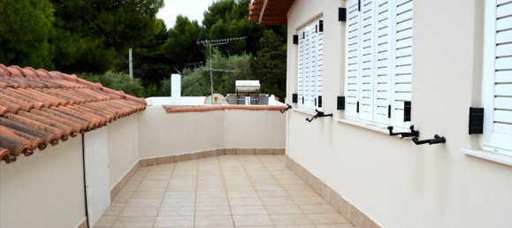 5 bedrooms Villa in Rafina, Greece No. 6740 11