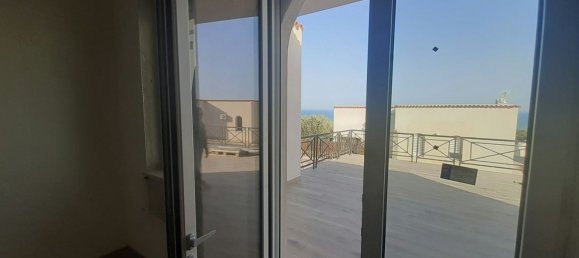 2 rooms Villa in Mattinata, Italy No. 309370 8