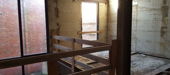 10 rooms Apartment in Terranuova Bracciolini, Italy No. 258614 3