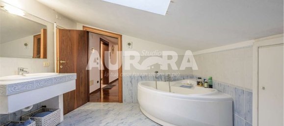 7 rooms House in San Prospero, Italy No. 77514 26