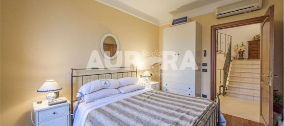 7 rooms House in San Prospero, Italy No. 77514 14