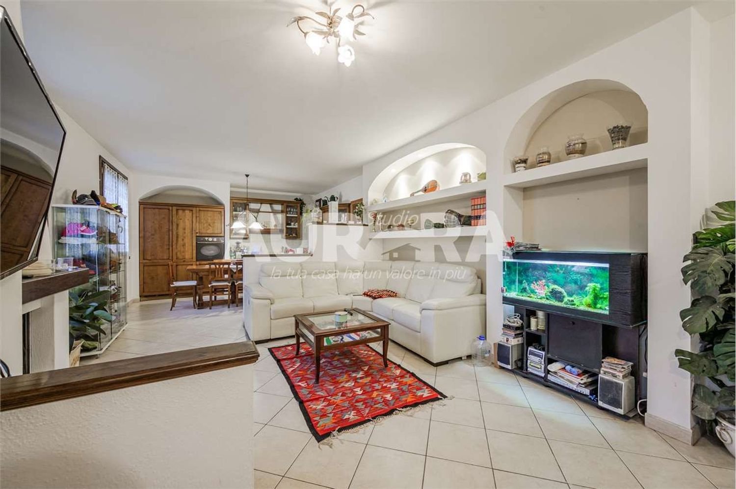 7 rooms House in San Prospero, Italy No. 77514