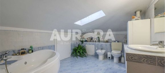 7 rooms House in San Prospero, Italy No. 77514 25