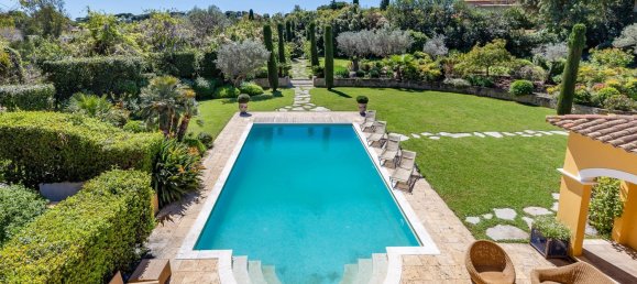 8 bedrooms Villa in Antibes, France No. 702 27