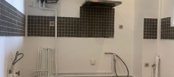 1 bedroom Apartment in Paris, France No. 183191 3