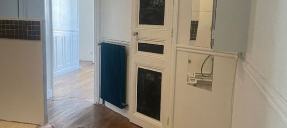 1 bedroom Apartment in Paris, France No. 183191 7
