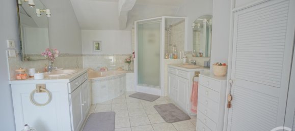 Casa de 3 dormitorios en Neuil, France No. 157852 10