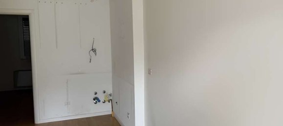Apartamento de 2 habitaciónes en Garbagnate Milanese, Italy No. 6876 3