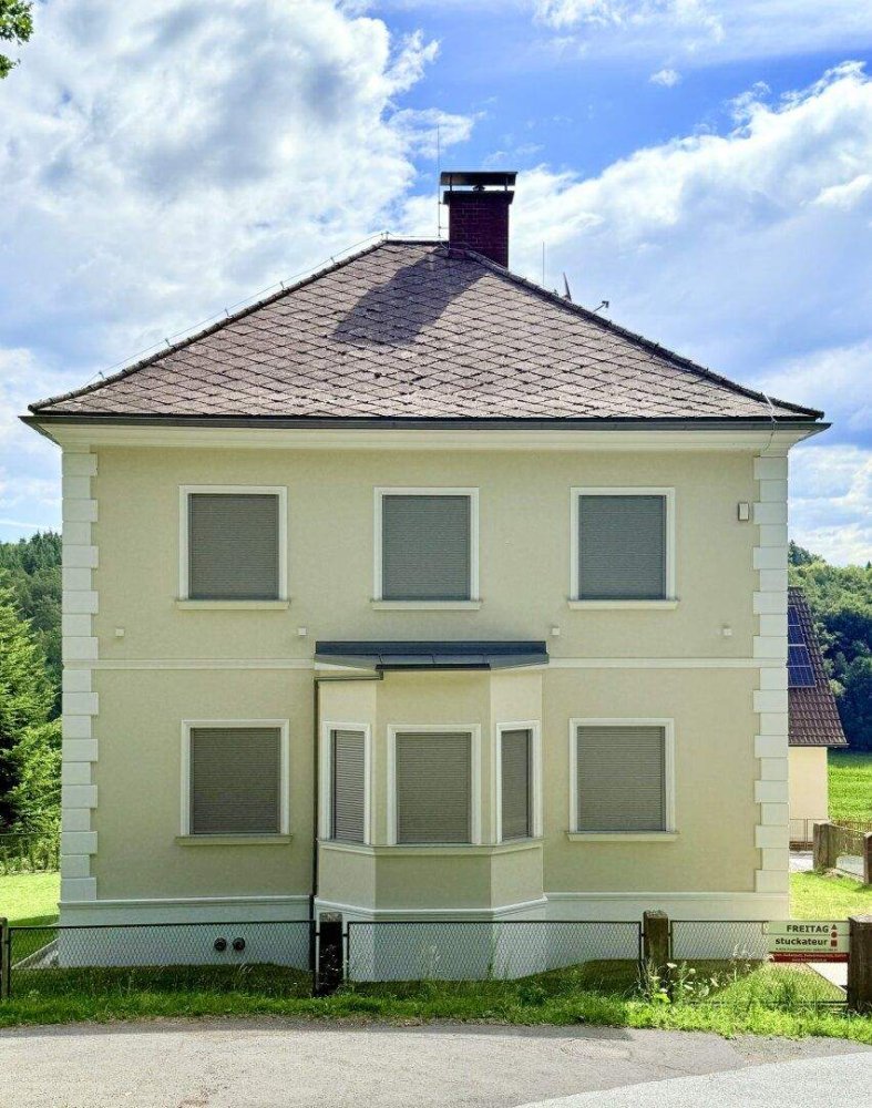 6 rooms House in Riegersburg, Austria No. 154400