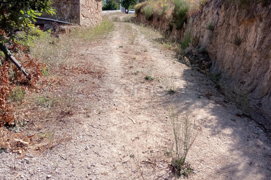  Land in Tondela, Portugal No. 88044
