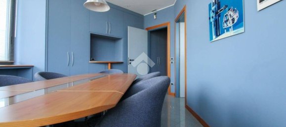 3 rooms Office in Curno, Italy No. 232628 12